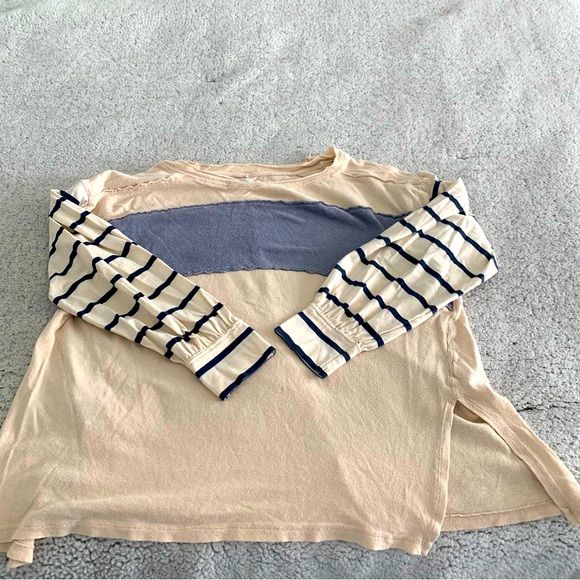 Free People Top - Picture 1 of 4